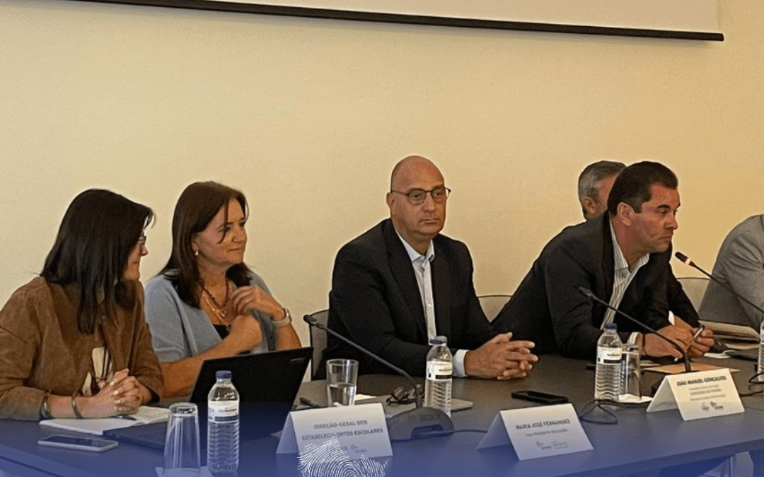 Reunião de planeamento da Rede de Ofertas de Cursos Profissionais e Cursos de Educação e Formação para o ano letivo de 2026/2027
